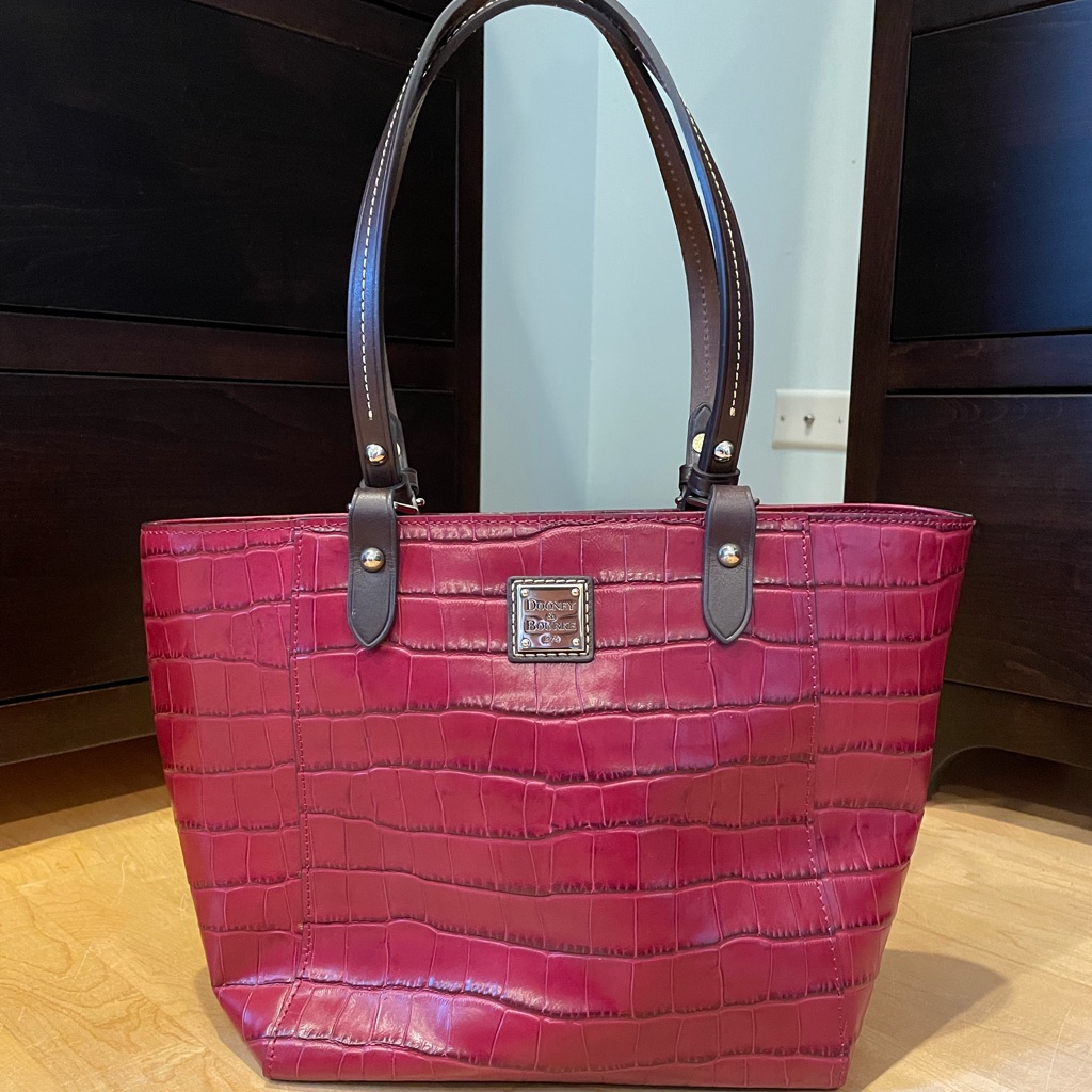 Brand New Dooney Bourke Janie Tote Brand New Dooney Bourke Janie Tote